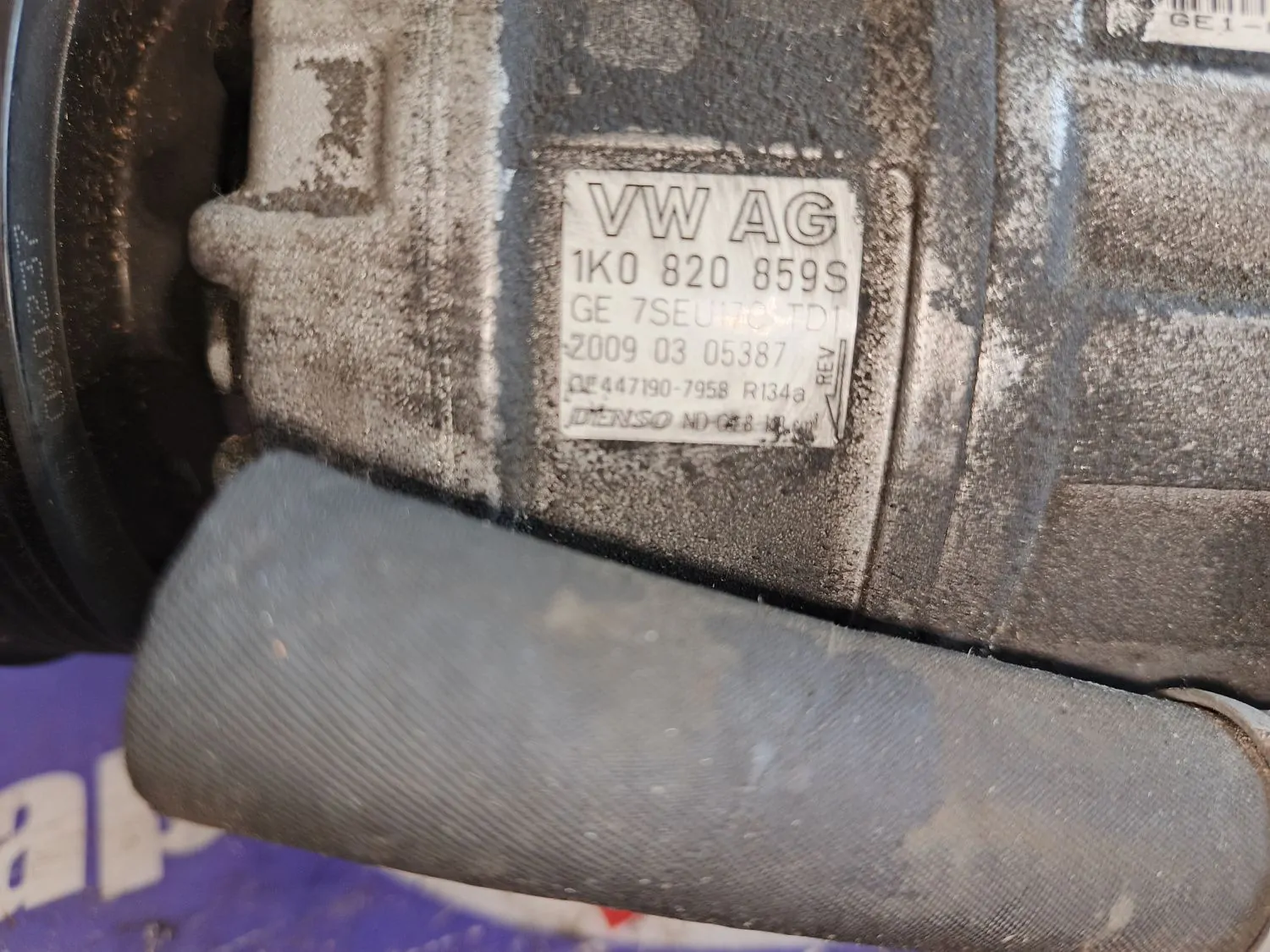 Компрессор кондиционера Volkswagen Touran 1T2