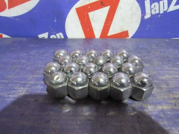 Гайка на колесо для автомобиля Toyota Celica