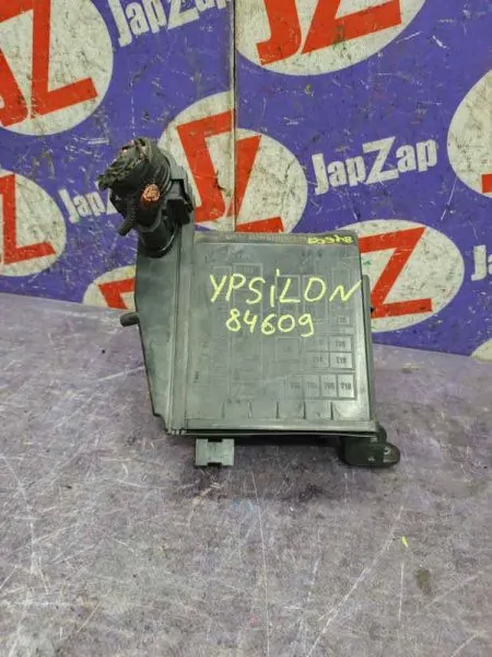 Блок предохранителей, реле Lancia Ypsilon 84609