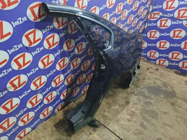 Крыло заднее Subaru Legacy BL5