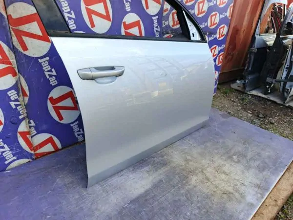 Дверь боковая Volkswagen Golf 5K1