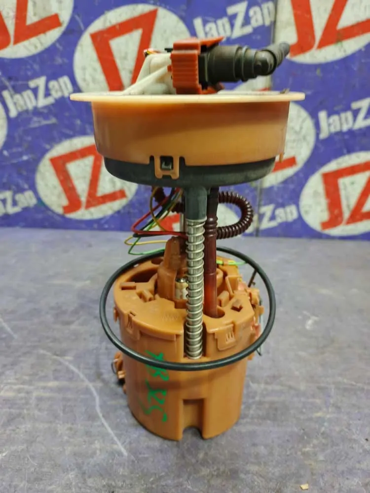 Насос топливный Suzuki Splash XB32S