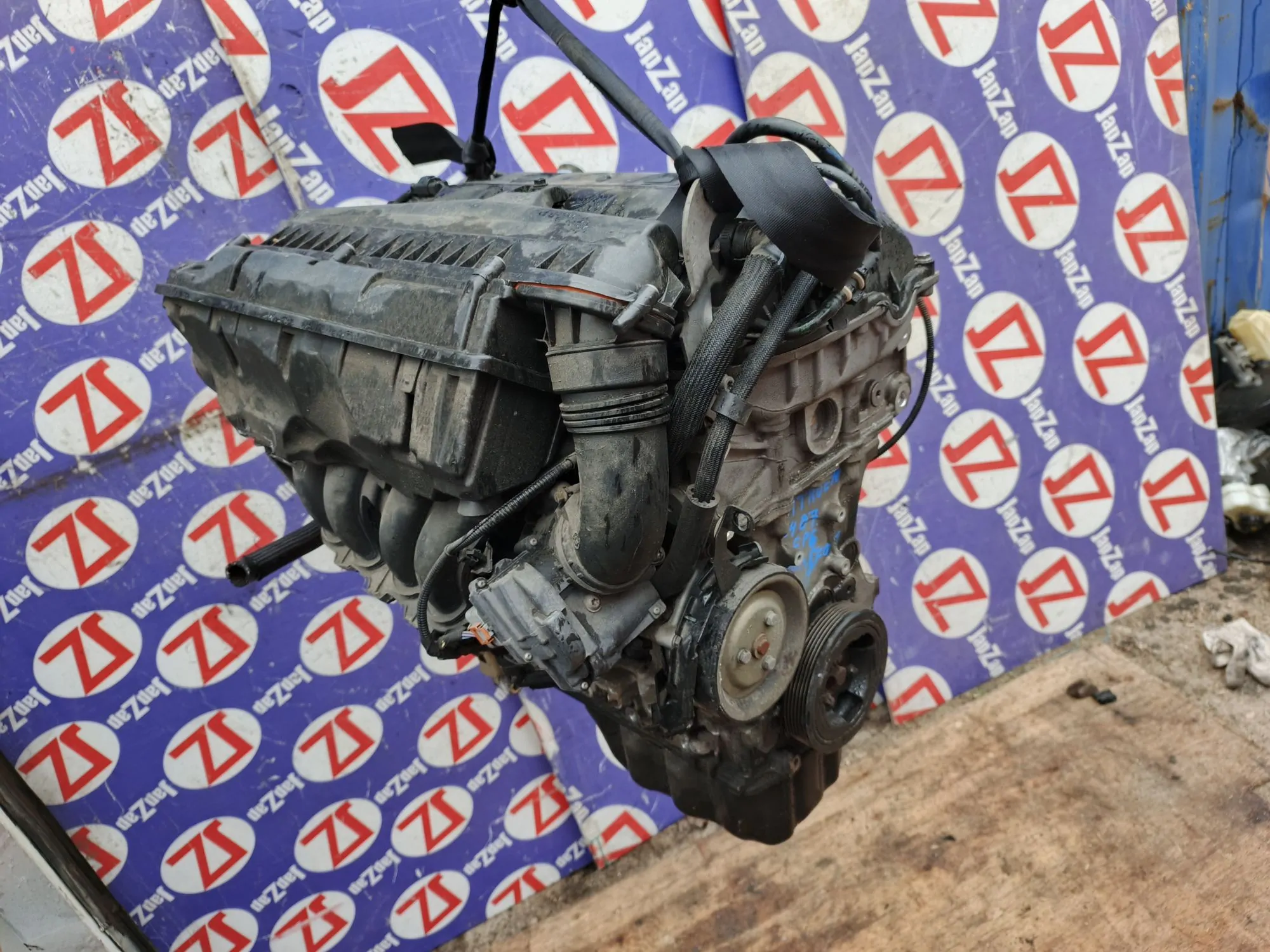 Двигатель для Citroen C4 B7  EP6      