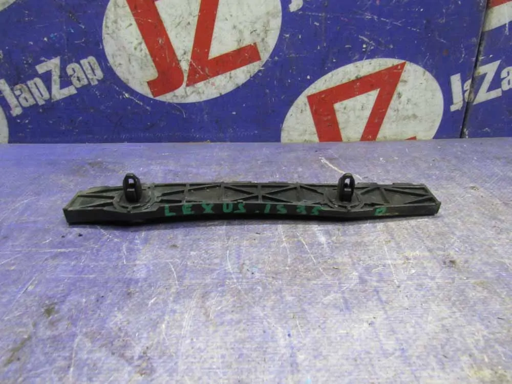 Кронштейн бампера Lexus IS GSE21