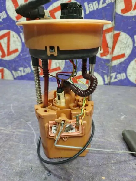 Насос топливный Suzuki Splash XB32S