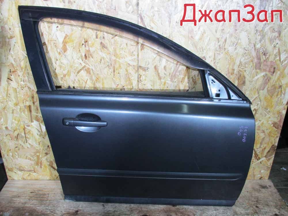 Дверь для Volvo S40 MS43  B5244S  перед право   Серебро