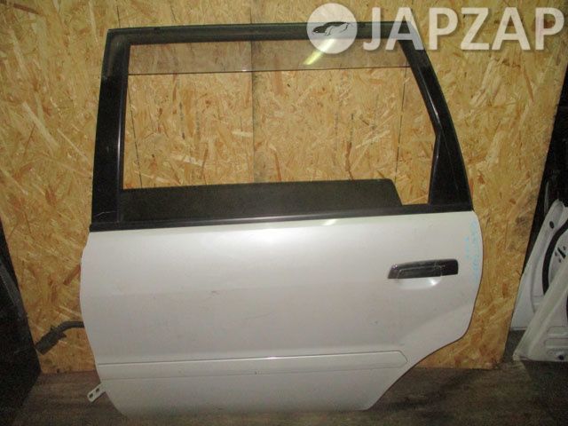Дверь боковая для Mitsubishi Chariot Grandis N84W  4G64      Белый
