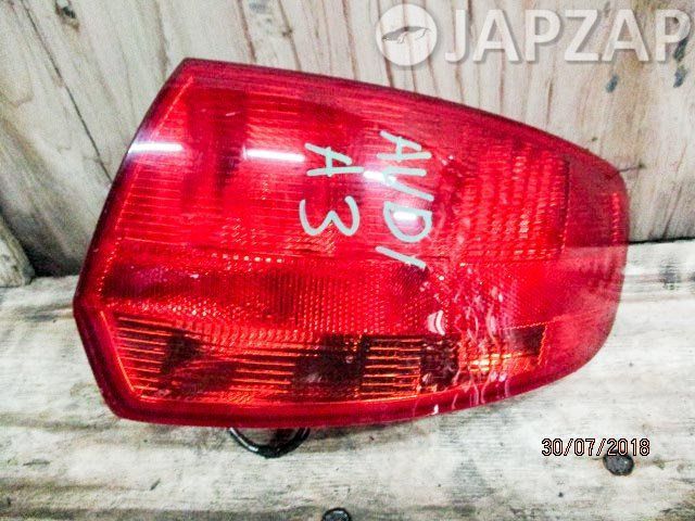 Фонарь задний для Audi A3 8P 8P1 8PA 8P7    зад право   