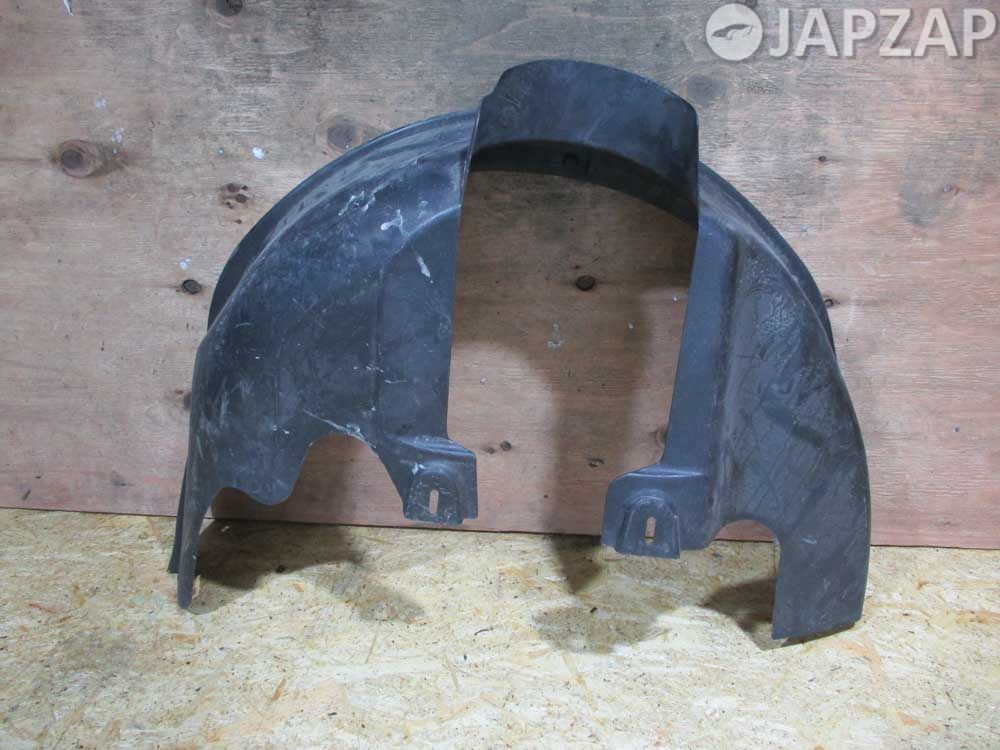 Подкрылок для Volvo C30 MK38  B5244S  зад право  30744039 