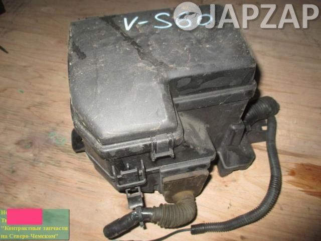 Блок предохранителей для Volvo S60         