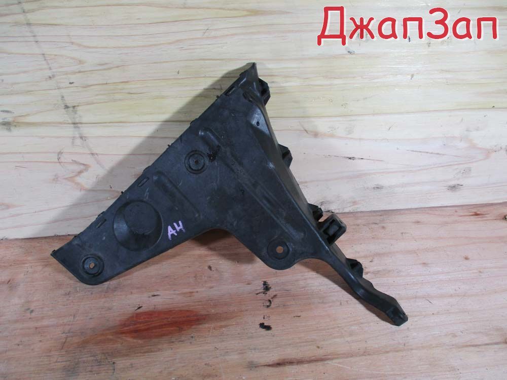Кронштейн крепления бампера для Audi A4 B7 8К2 8ED  BFB     8e9807453a 