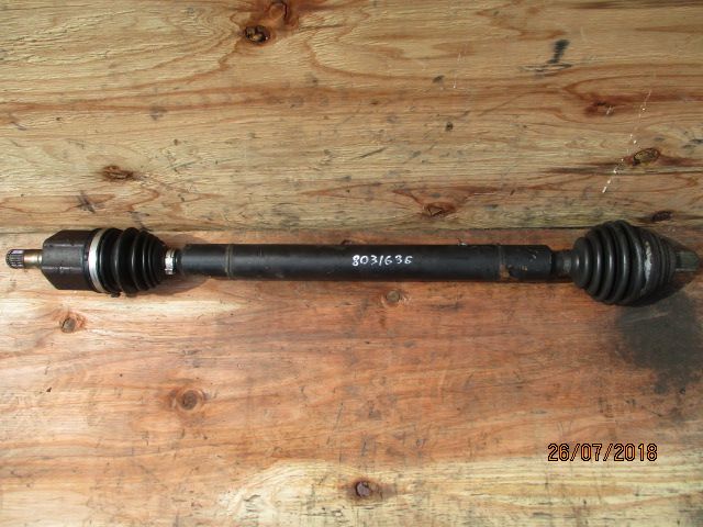 Привод для Audi A3 8P  BLR  перед право   