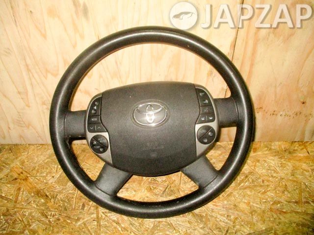 Руль для Toyota Prius NHW20  1NZ-FXE      