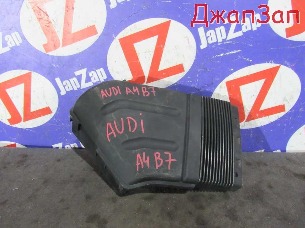 Патрубок воздушного фильтра для Audi A4 B7  BWE     8e0129617 Белый