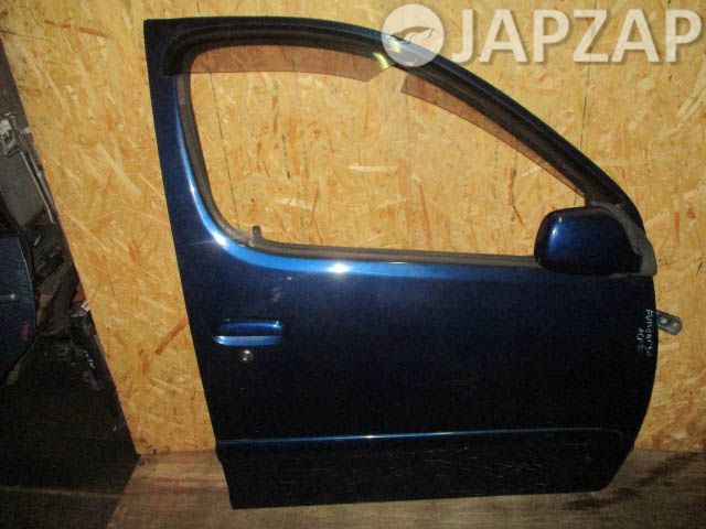 Дверь для Toyota Funcargo NCP20  2NZ-FE  перед право   Синий