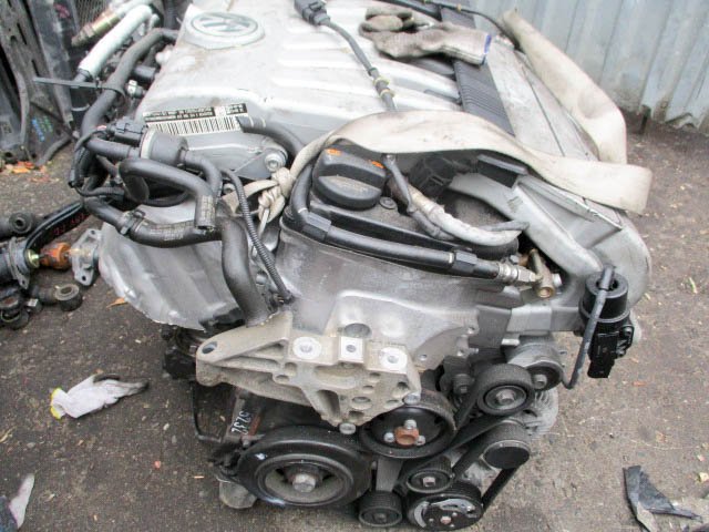 Двигатель для Volkswagen Passat B6 3C2 3C5  AXZ      