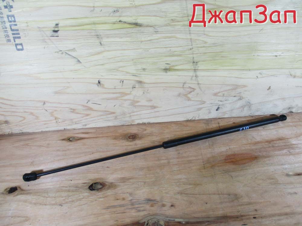 Амортизатор капота для Volvo C30 MK38  B5244S      