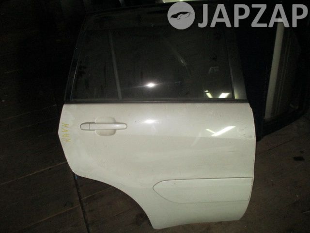 Дверь для Toyota RAV4 XA20    зад право   Белый