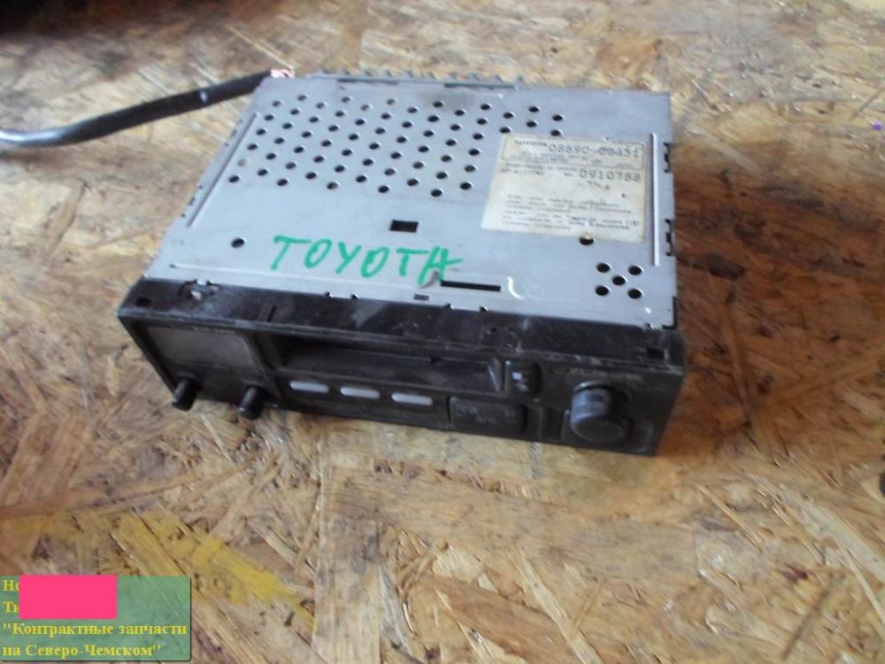 Автомагнитофон для Toyota          