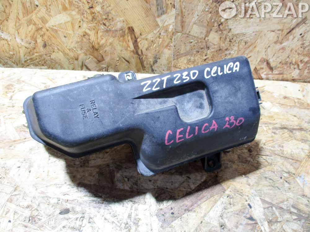Блок предохранителей для Toyota Celica ZZT230        