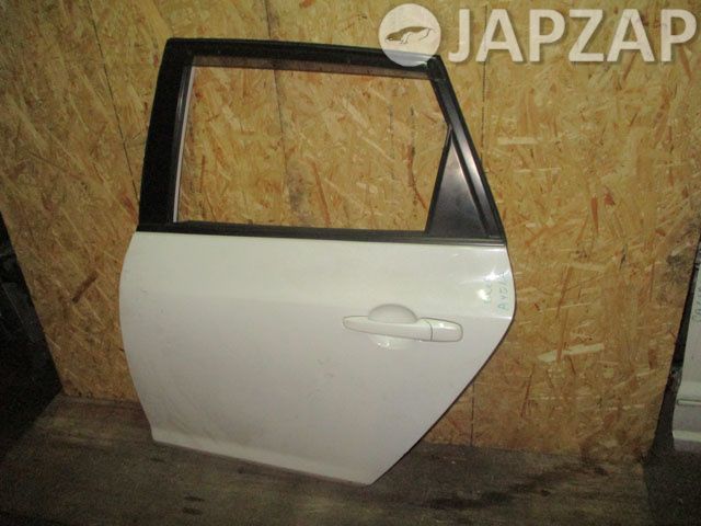 Дверь боковая для Mazda Axela BKEP  LF-DE      Белый