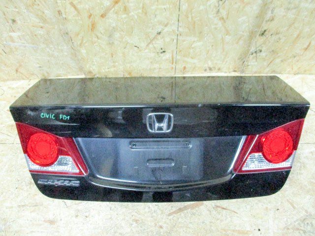 Крышка багажника для Honda Civic FD        Черный