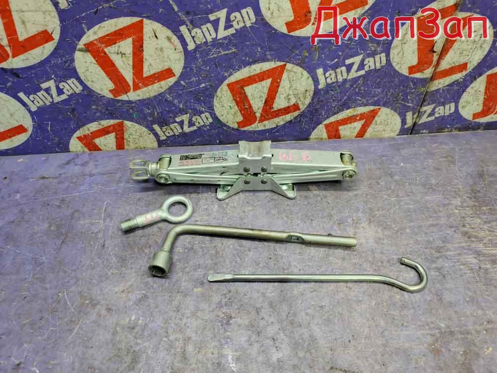 Домкрат для Honda Fit GE6  L15A      