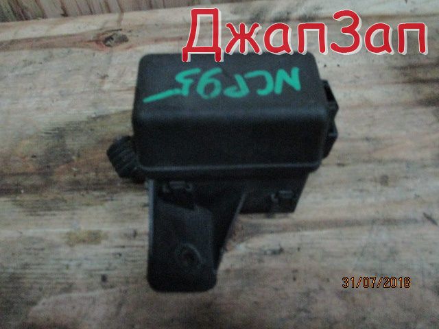 Блок предохранителей для Toyota Vitz NCP95  2NZ-FE      