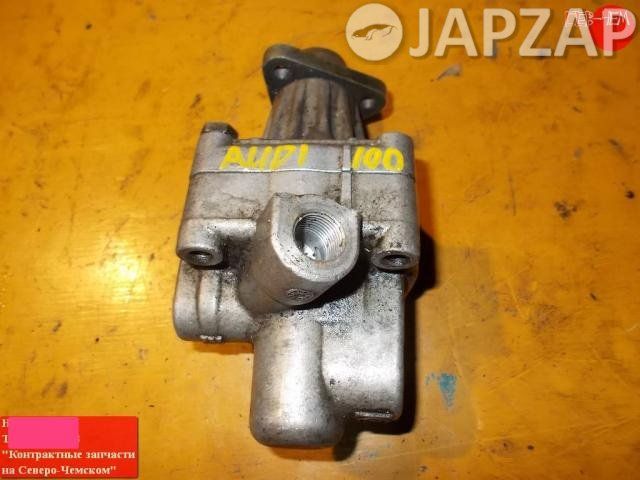 Помпа для Audi 100         