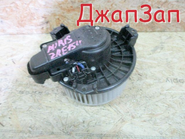 Мотор печки для Toyota Auris ZRE154  2ZR-FAE      