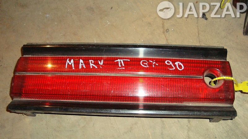 Вставка между стопов для Toyota Markii GX90        