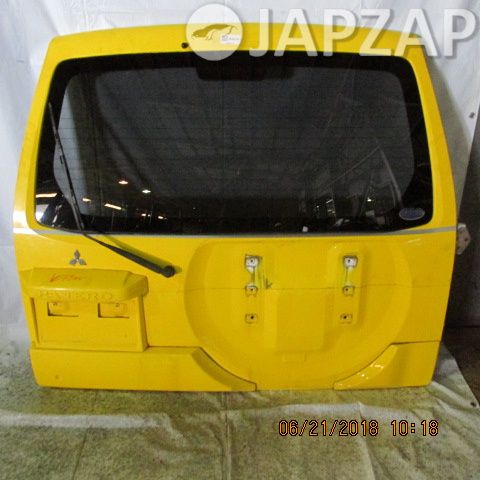 Дверь багажника для Mitsubishi Pajero 3 V73W    зад    Желтый