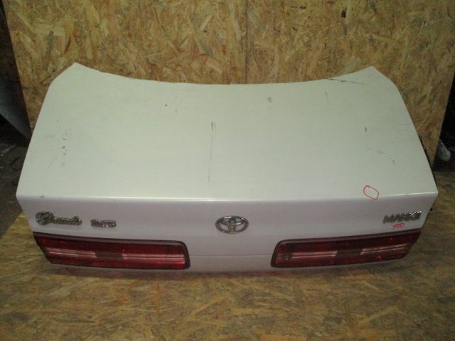 Крышка багажника для Toyota Markii GX100        Белый