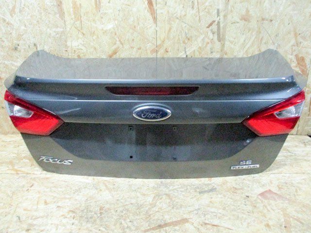 Крышка багажника для Ford Focus 3,CB8        Серый