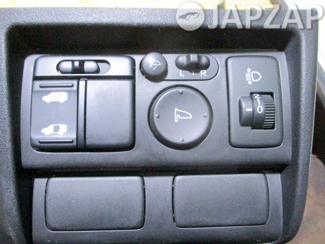 Блок кнопок для Honda Freed GB3        