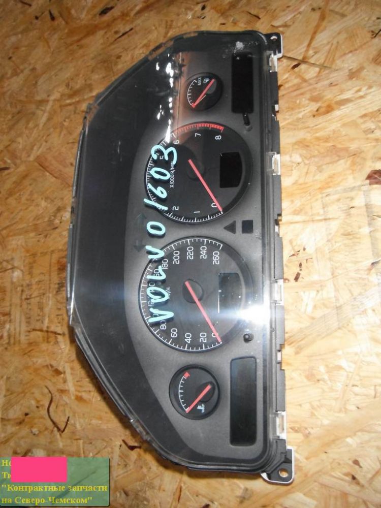 Щиток приборов для Volvo V70         