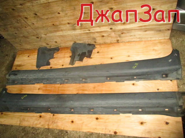 Порог пластиковый для Volvo XC90 C_59  B5254T2      Серый