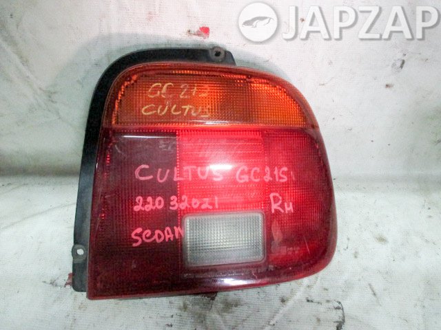 Фонарь задний для Suzuki Cultus GC21W     право   