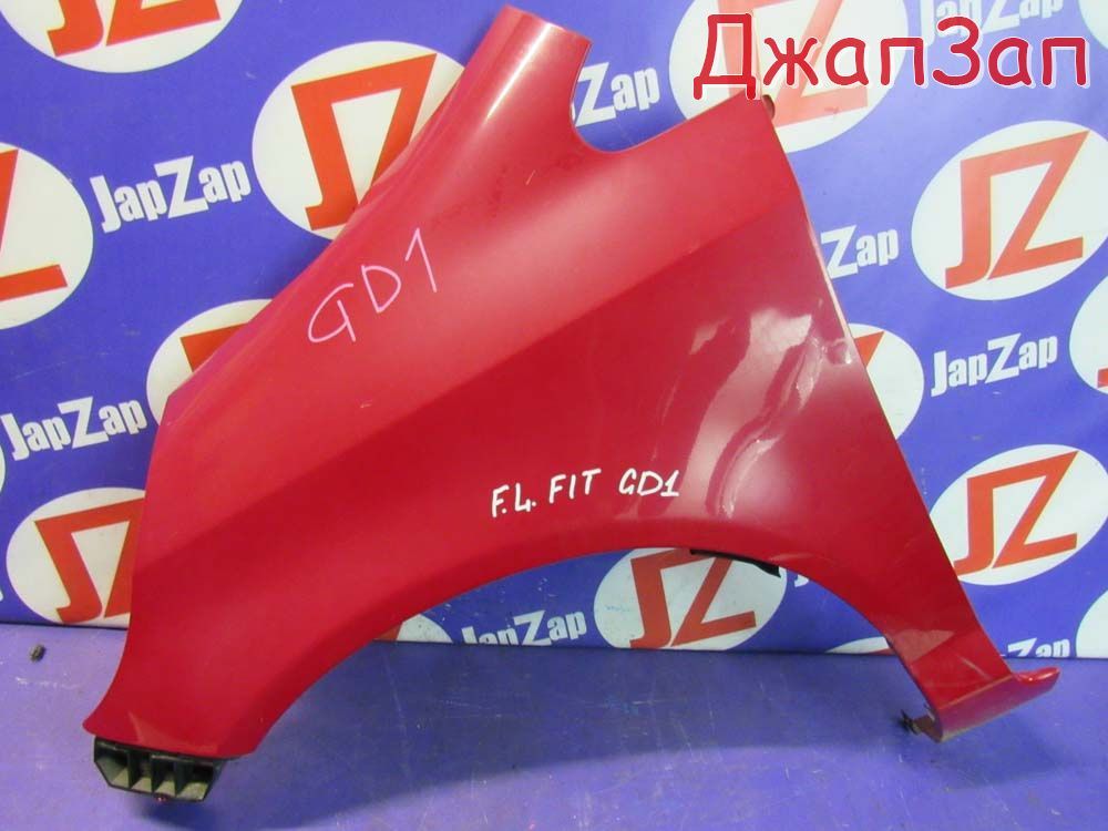 Крыло переднее для Honda Fit GD1  L13A  перед лево   Красный