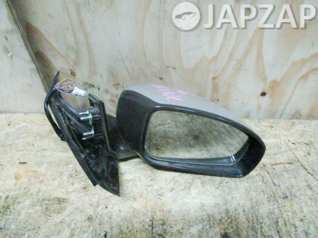 Зеркало для Nissan Skyline V36  VQ25HR  перед право   Серебро