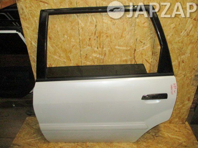 Дверь боковая для Mitsubishi Chariot Grandis N84W  4G64      