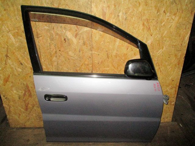 Дверь боковая для Toyota Nadia ACN10        Серебро