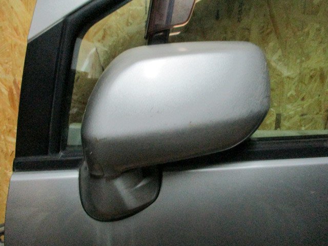 Зеркало для Nissan Liberty M12        Серебро
