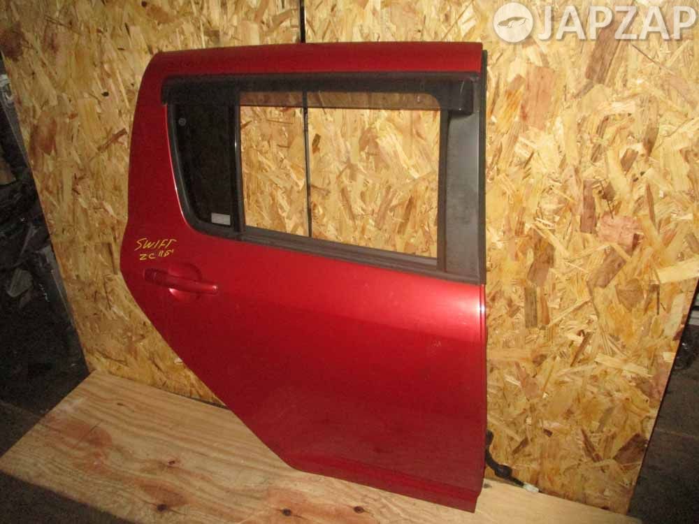 Дверь для Suzuki Swift ZC11S  M13A  зад право   Красный