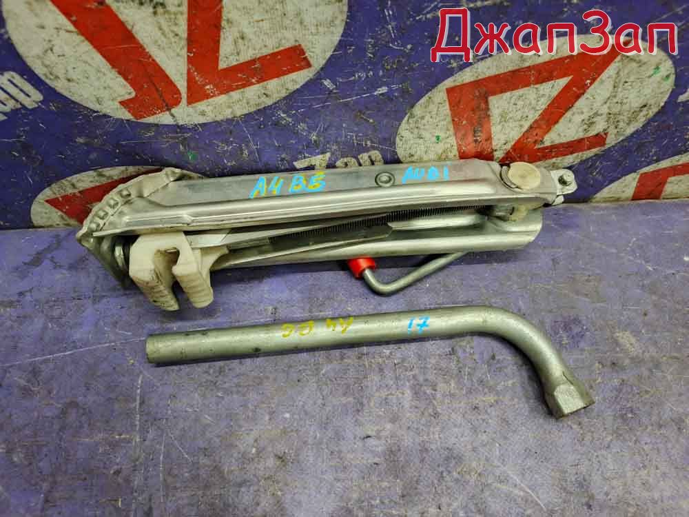 Домкрат для Audi A4 B5  AEB     8d0011031d 