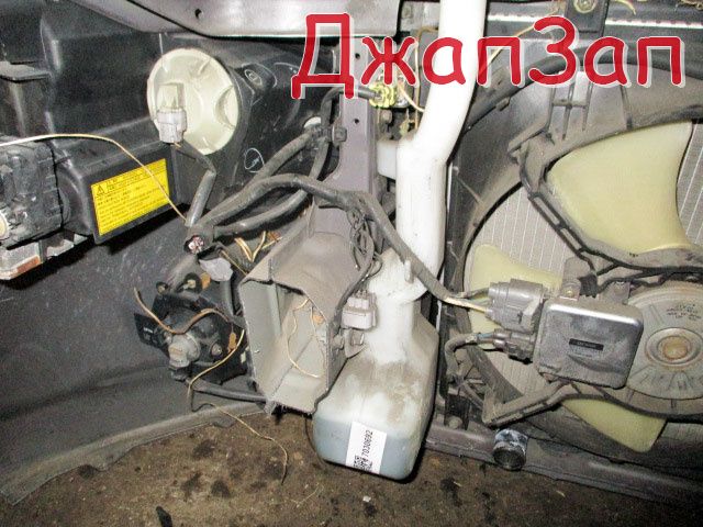 Бачок расширительный для Mitsubishi Grandis NA4W  4G69      