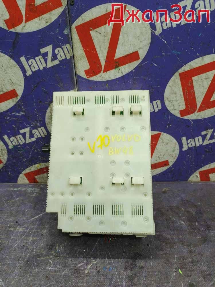 Блок предохранителей, реле для Volvo V70 BW48  B4164T     31343678 