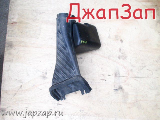 Воздухозаборник двигателя для Mitsubishi Galant EA        
