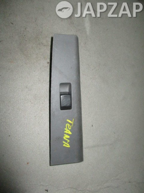 Кнопка стеклоподъемника для Nissan Teana J31        