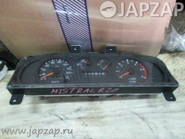 Панель приборов для Nissan Mistral R20        